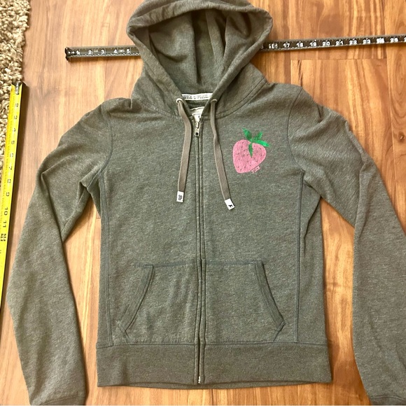 🍓🍓Adorable Y2K Victoria’s Secret Pink Strawberry set Hoodie sweat pants - Picture 5 of 16